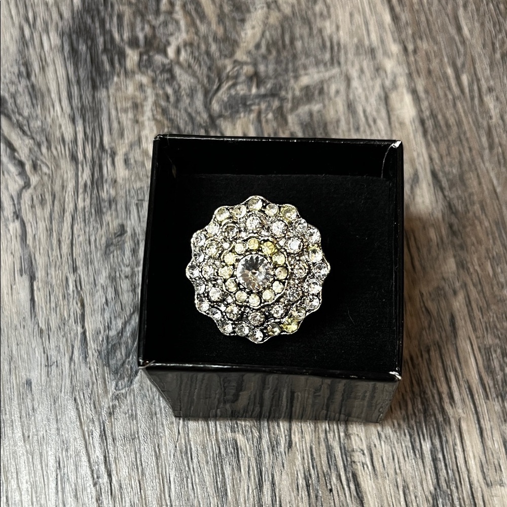 Vintage Brooch – Statement Rhinestone Flower Pin